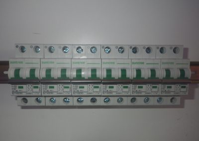 Disjuntores bipolar 63A Dc - sunpowermz