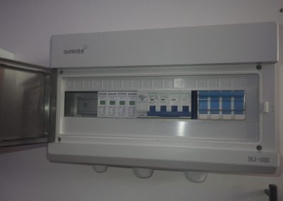 Caixa de preteccao trifasica AC- sunpowermz